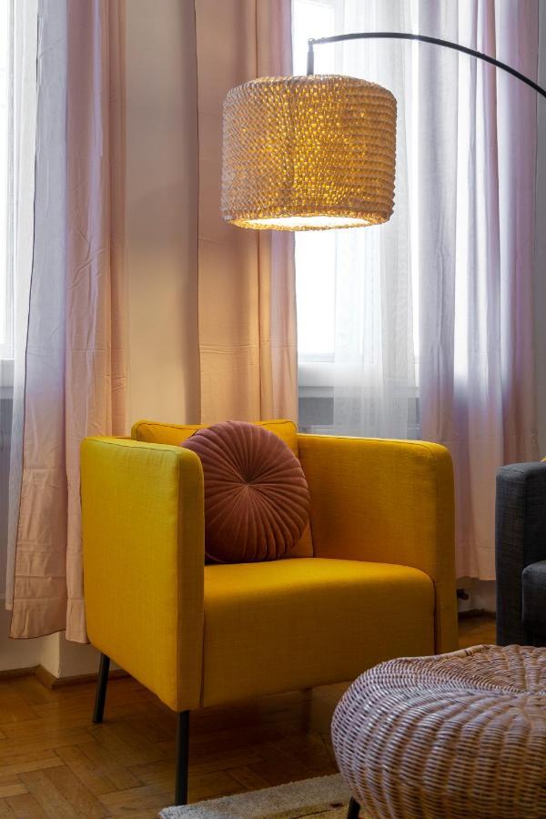 Cozy Home By Bella In The Heart Of Budapest Exterior photo