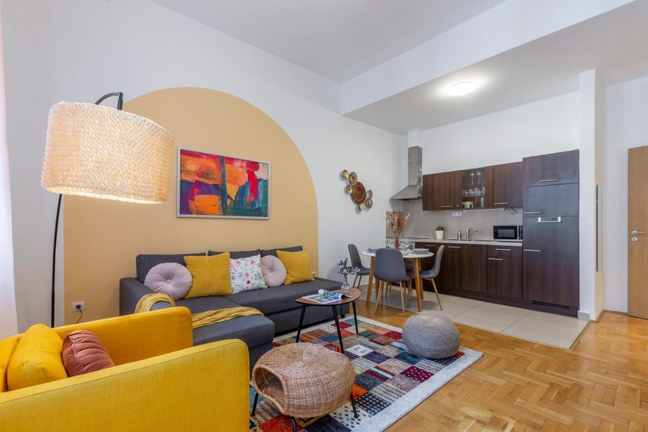 Cozy Home By Bella In The Heart Of Budapest Exterior photo