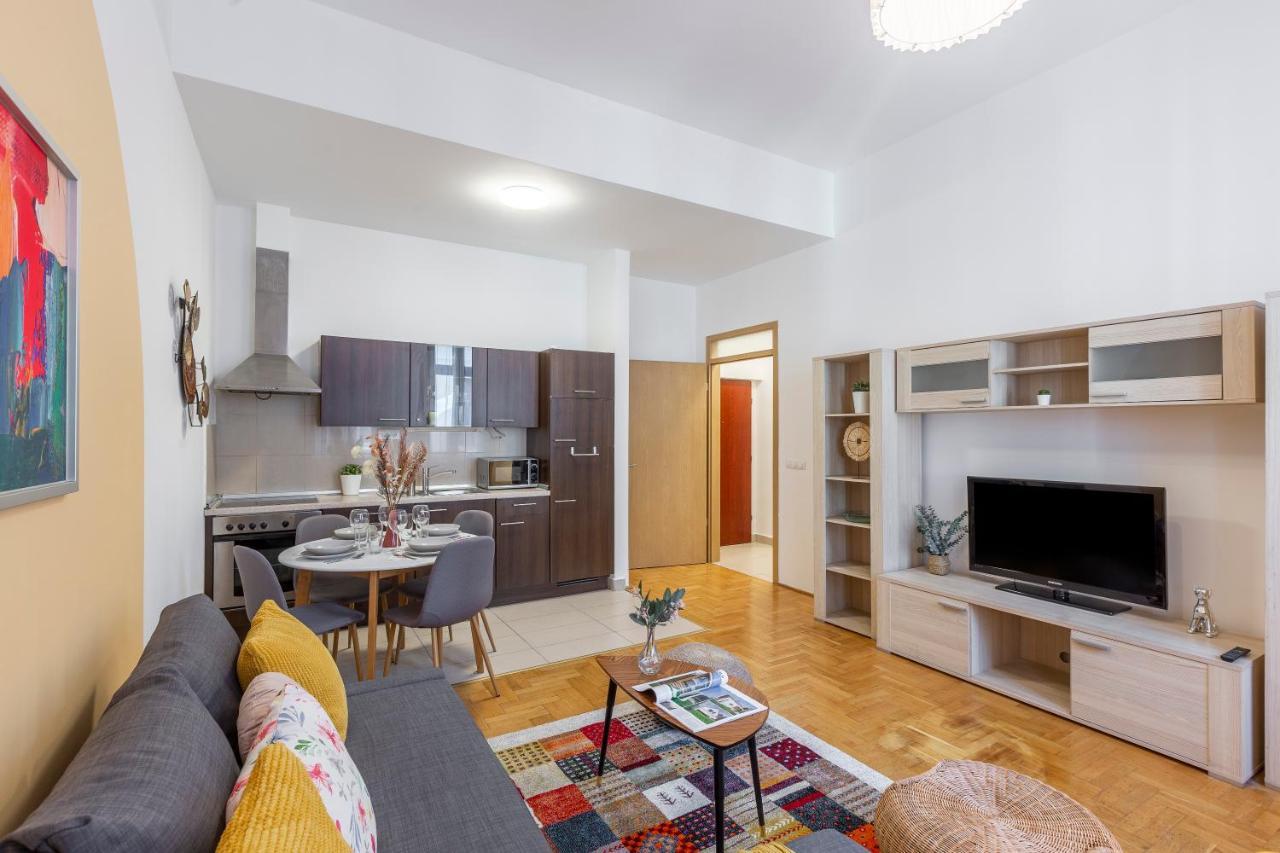Cozy Home By Bella In The Heart Of Budapest Exterior photo