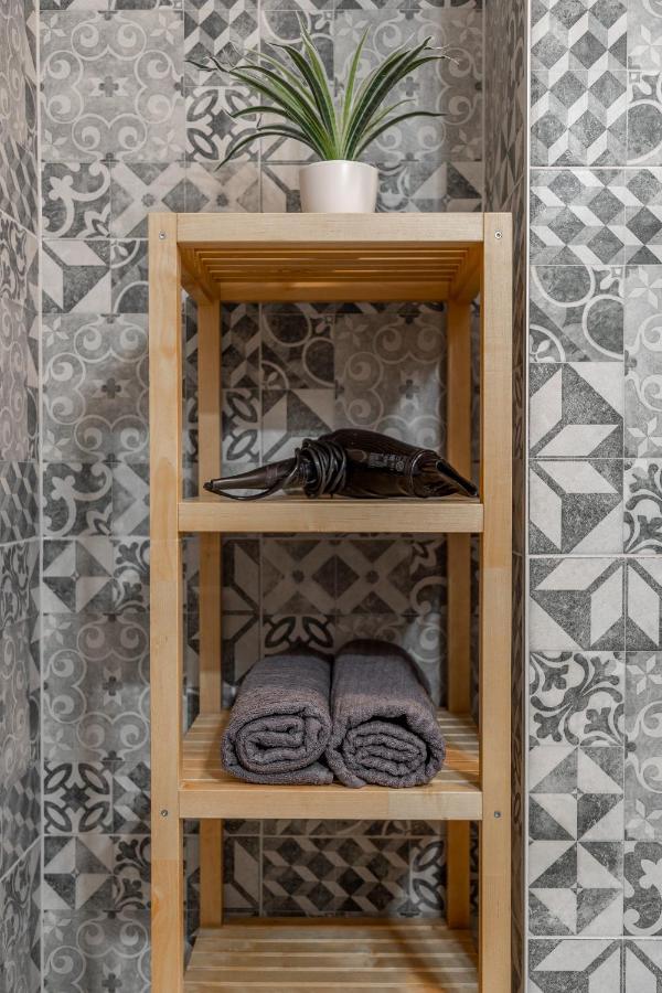 Cozy Home By Bella In The Heart Of Budapest Exterior photo